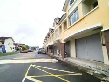 Bandar Putra Kulai Double Storey Shoplot For Sale photo 1